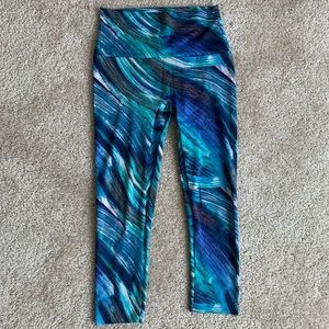 K. Deer capri turquoise leggings